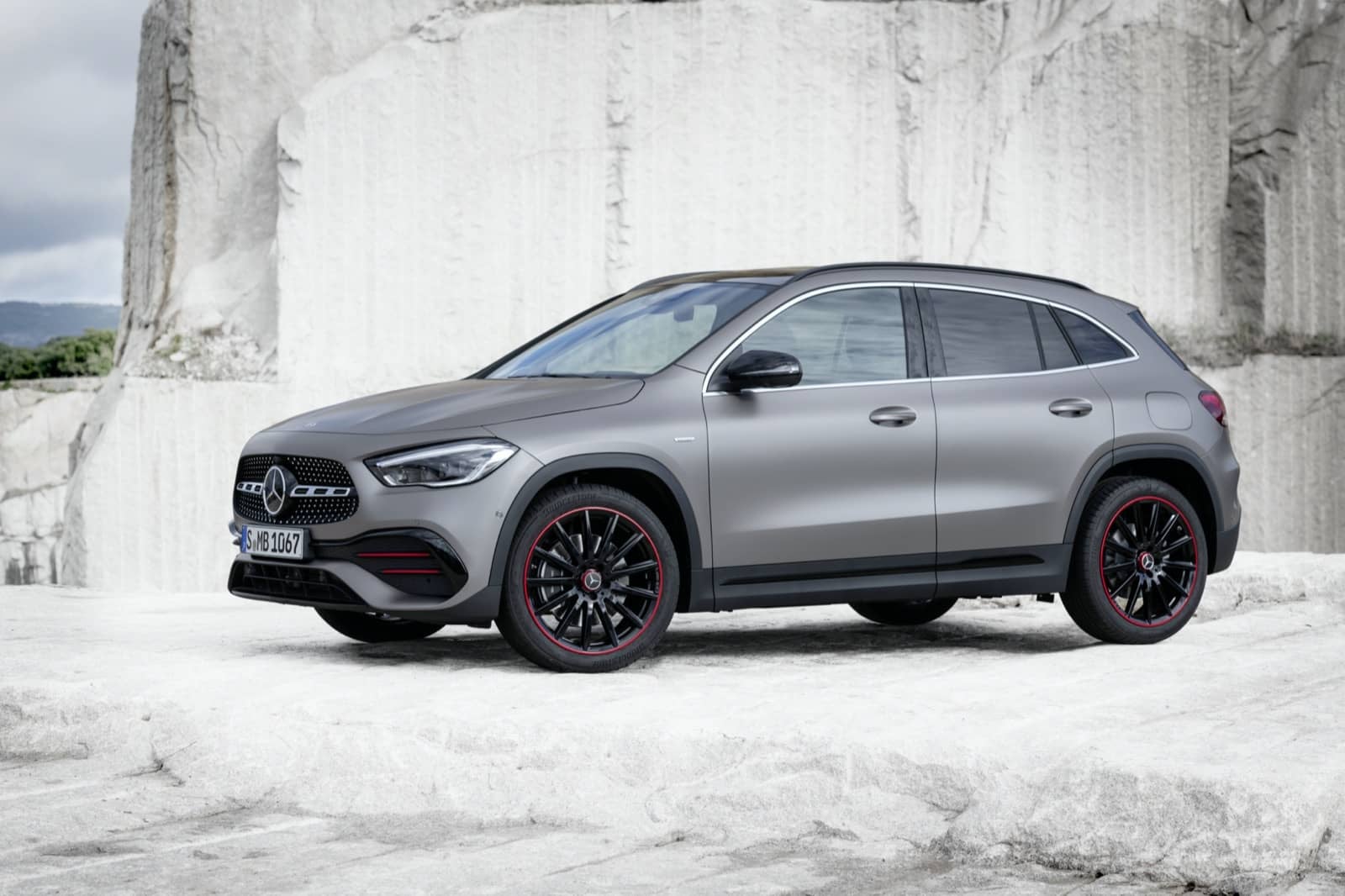 2020-08-Mercedes-Benz-GLA-2020-18.jpg