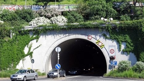 Náhledový obrázek - Pražskou dopravu zkomplikují po Velikonocích noční uzavírky tunelů