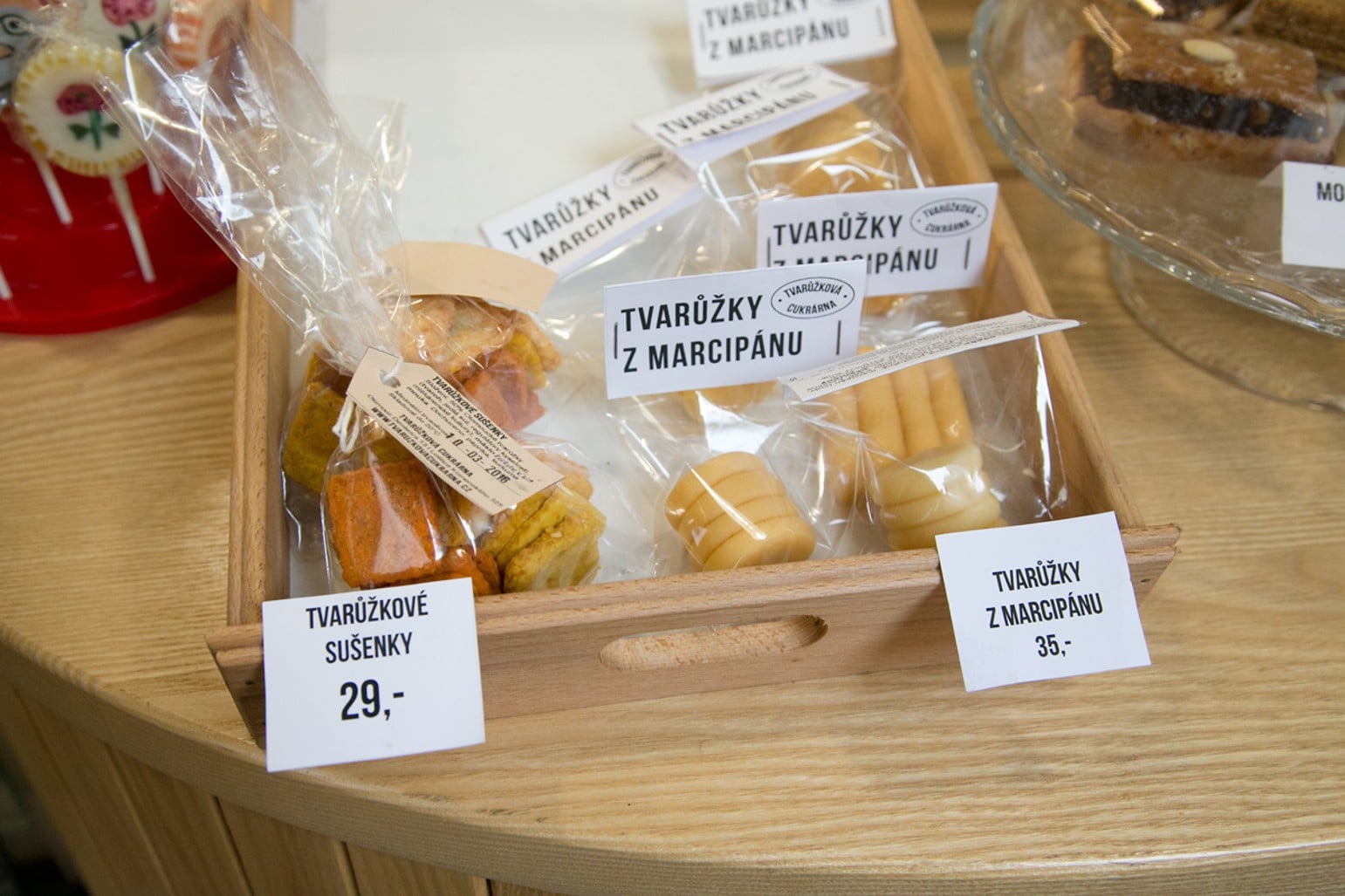 Nenabízí sladké dorty, a přece je to cukrárna. Tvarůžková