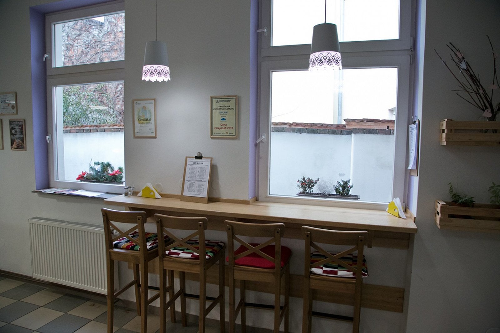 Nenabízí sladké dorty, a přece je to cukrárna. Tvarůžková