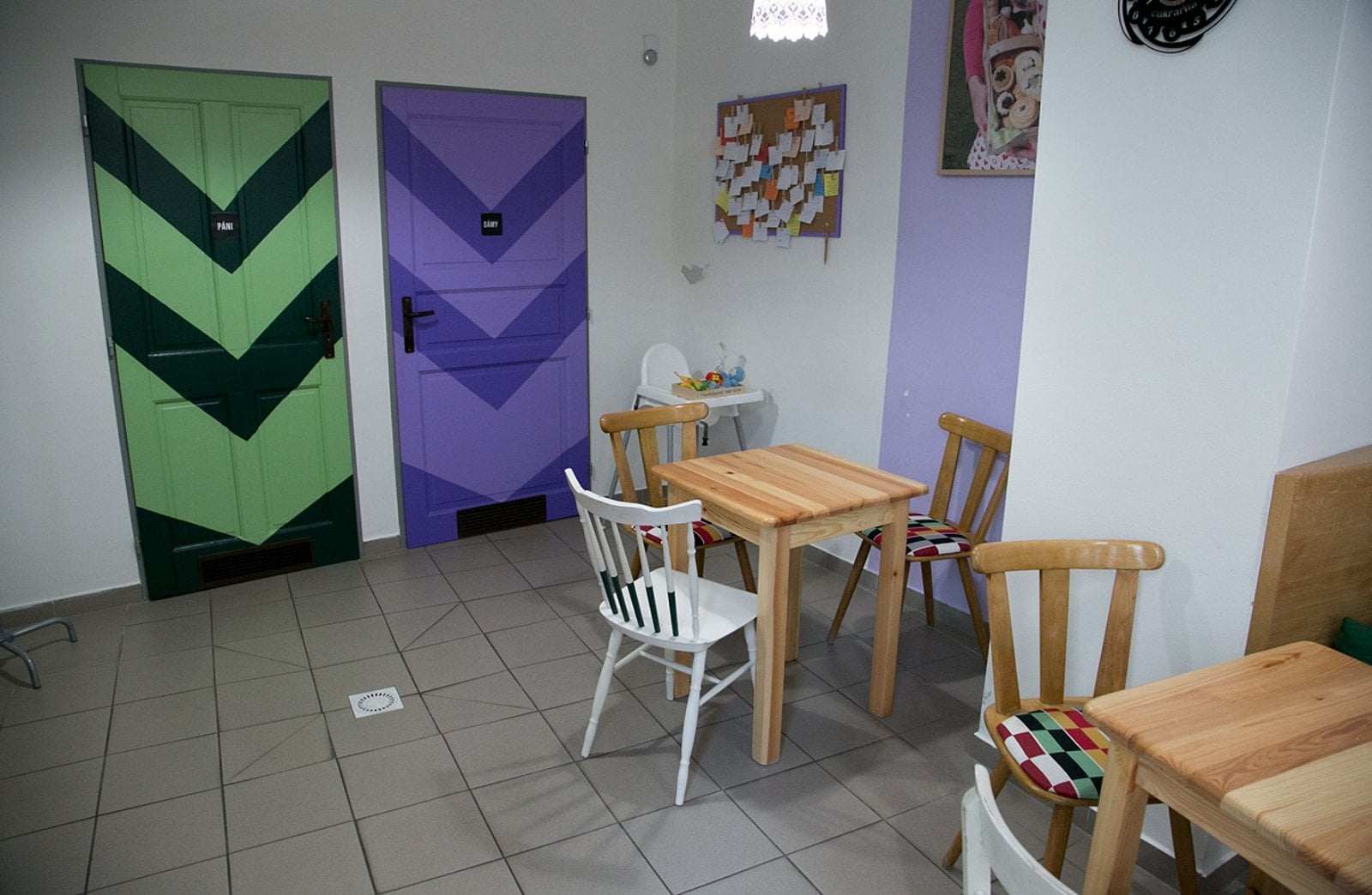 Nenabízí sladké dorty, a přece je to cukrárna. Tvarůžková