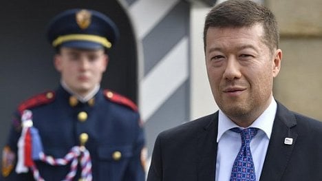 Náhledový obrázek - Okamura se Zemanem stojí o vládu ANO, SPD a KSČM. Vzniknout může do konce června