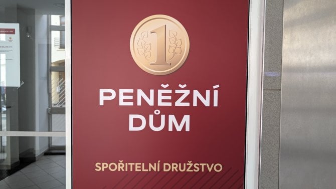 Pobočka a centrála Peněžního domu, spořitelního družstva. Havlíčkova 1221, Uherské Hradiště (23. 09. 2026)