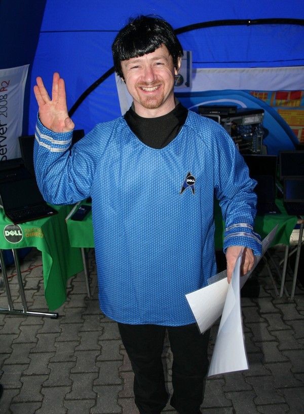 Stanislav Hájek, Channel marketingový manažer Dellu (známý spíše jako Spock), zdraví partnerskou Federaci. 