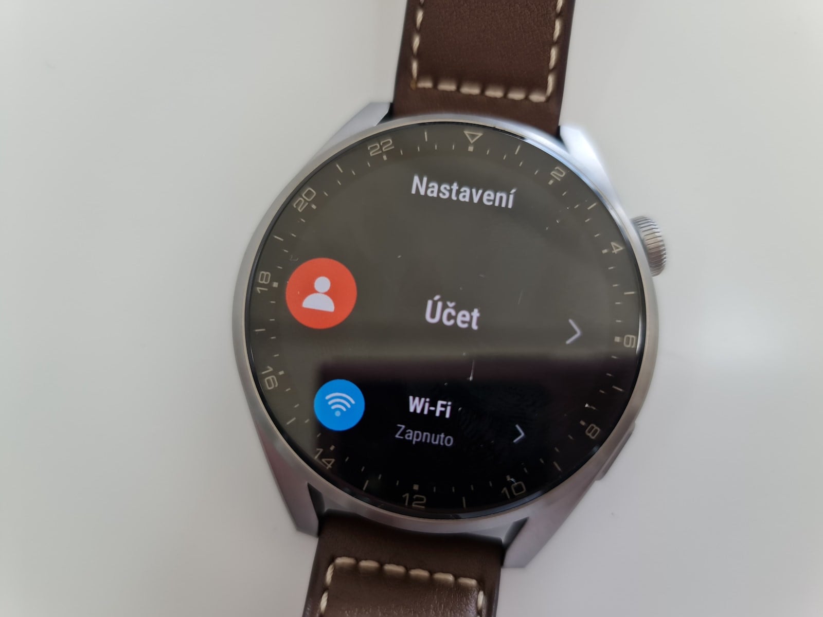 Chytré hodinky Apple Watch 3 s HarmonyOS 2.0