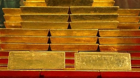 Náhledový obrázek - Centrální banky diverzifikují rezervy, loni koupily nejvíce zlata od roku 1971