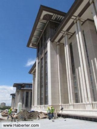 2009-12-tureckc3bd-prezident-otevc599el-gigantickc3bd-palc3a1c-z