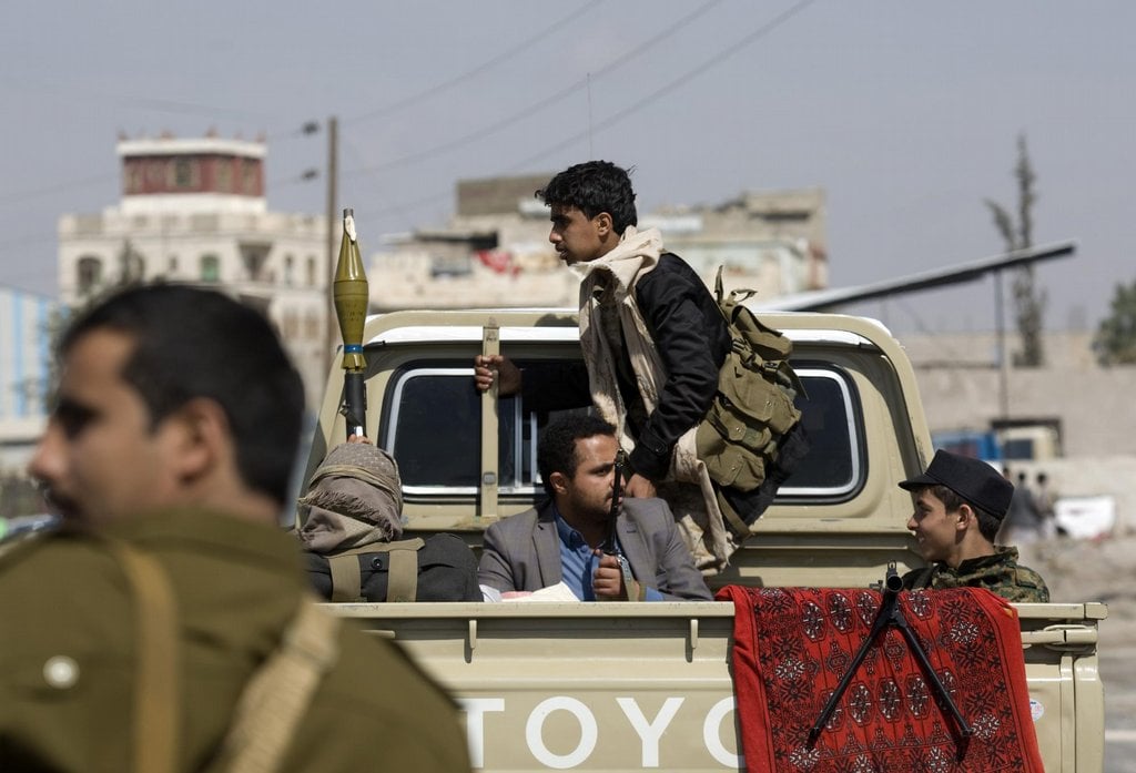 2015-05-jemen-se-propadc3a1-chaosu-4.jpg