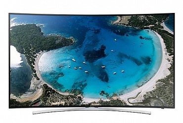 Samsung UE55H8000 (49.990 Kč) je LCD televizor s rozlišením Full HD a prohnutou obrazovkou. Takových v našem přehledu moc není. Vlastně jen dva a oba od této značky.