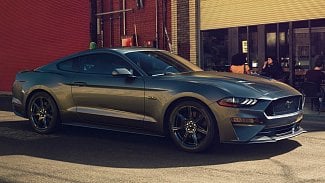 Náhledový obrázek - Ford Mustang je nejprodávanější sportovní auto na světě. Vloni si našel 150 000 zákazníků