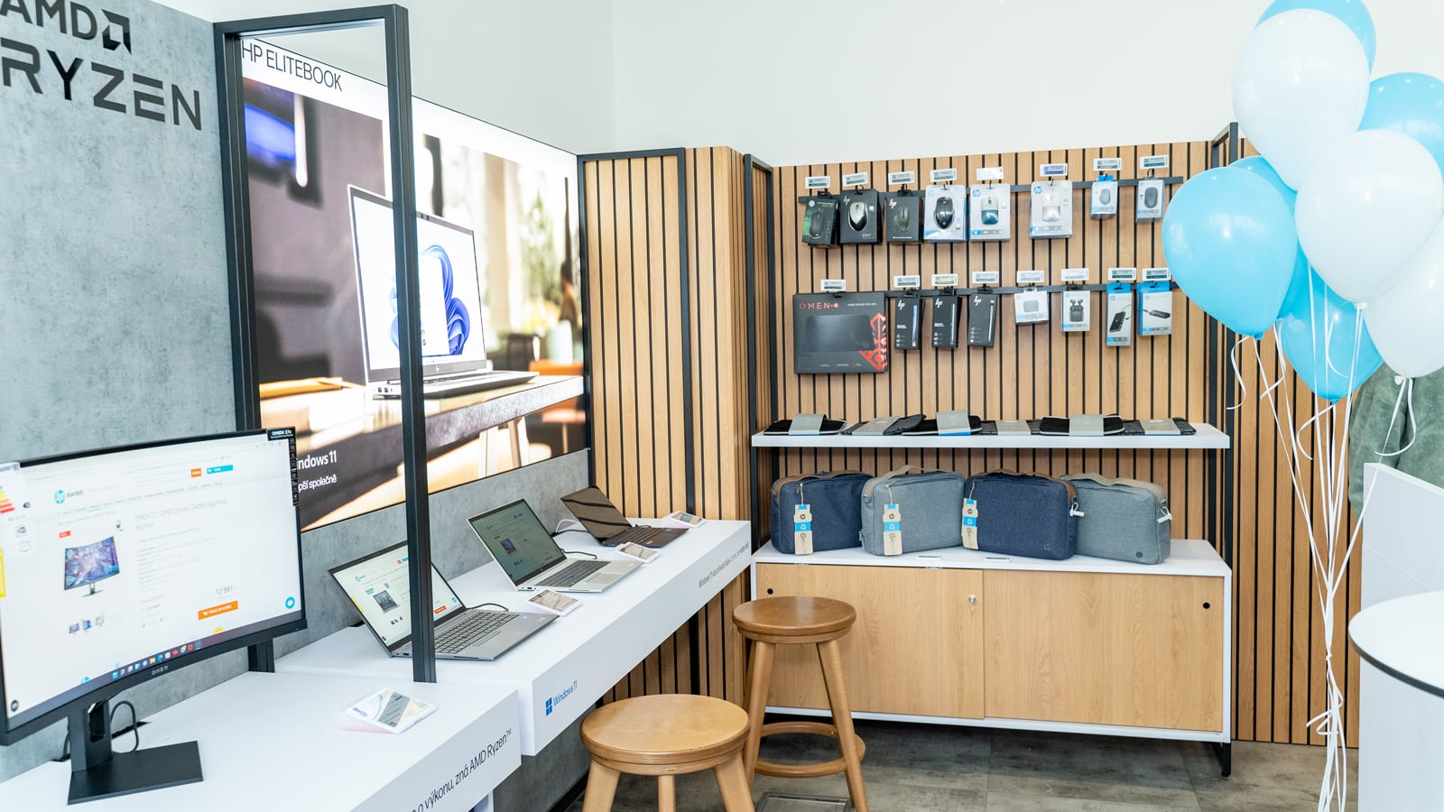 Kamenná prodejna HP v Praze