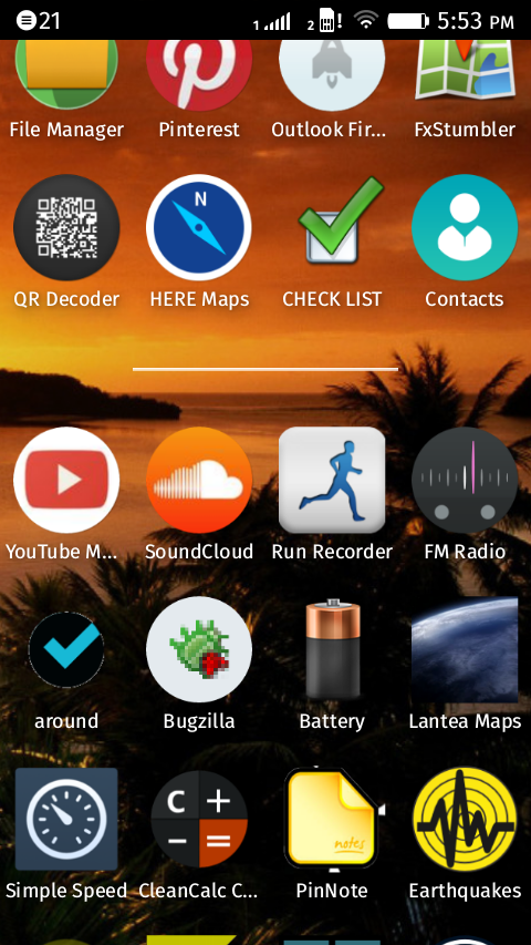 Mnohem praktičtější čtyřsloupcový layout, který zvolí asi všichni s rozlišením vyšším než jen 320×480.