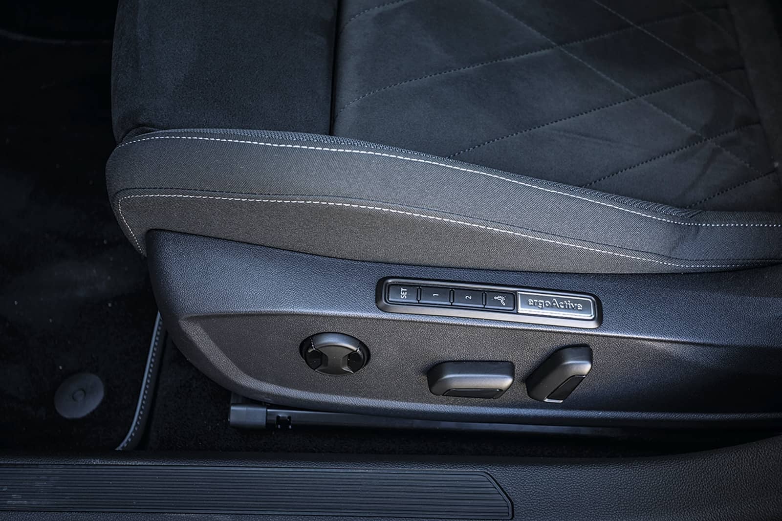 2020-08-aDMB2020_VW-Golf-2.0-TDi-7598.jpg