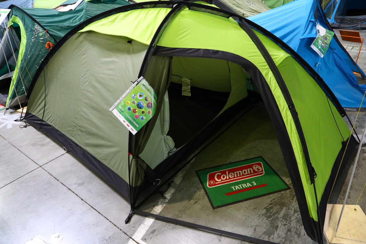 K létu patří kempování. Jaká je nabídka turistického vybavení?