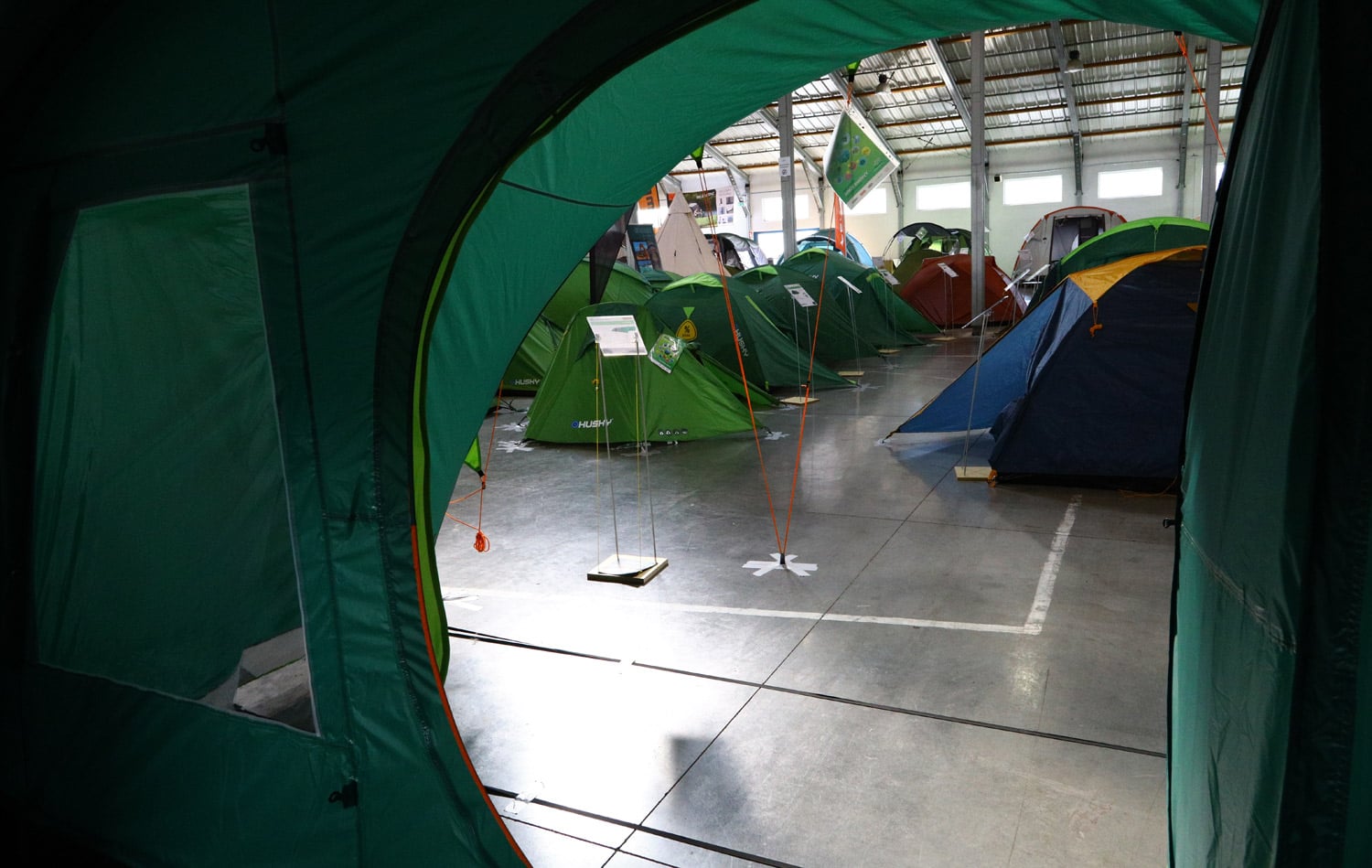 K létu patří kempování. Jaká je nabídka turistického vybavení?