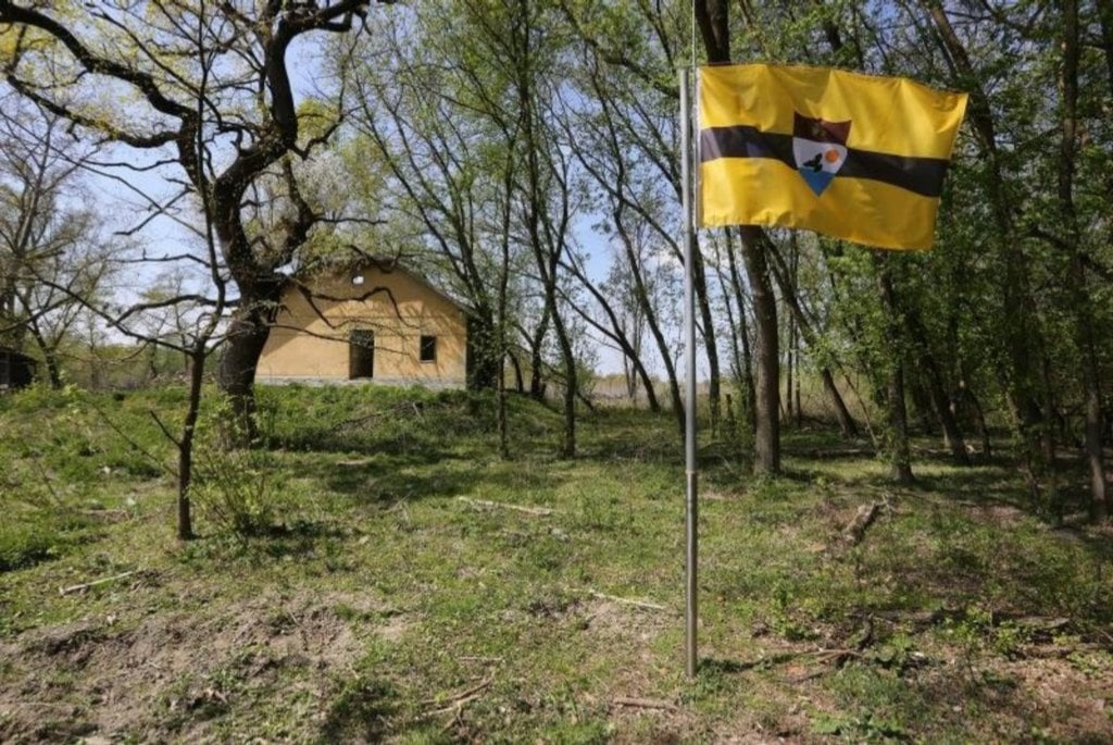 2012-09-liberland-4.jpg