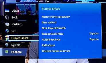 Chytrou část televizoru nastavujete v menu, kde má speciální položku na nejvyšší úrovni.