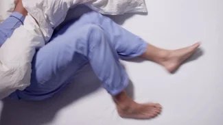 Náhledový obrázek - Syndrom neklidných nohou se zpravidla projevuje v noci. Ovlivňuje tak kvalitu spánku pacienta