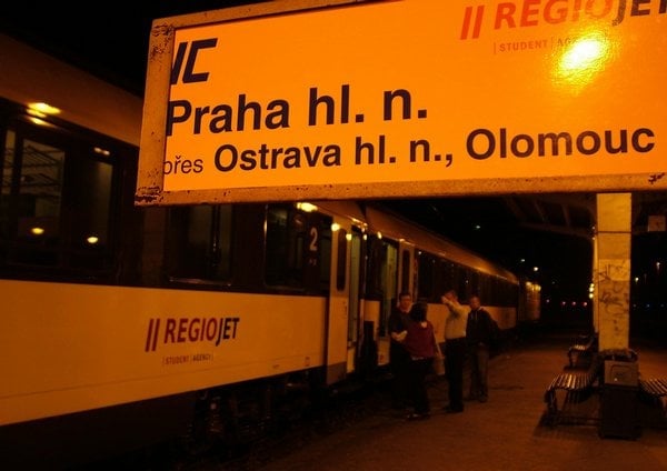 2009-11-z-havc3adc599ova-do-prahy-poprvc3a9-jely-soupravy-regioj