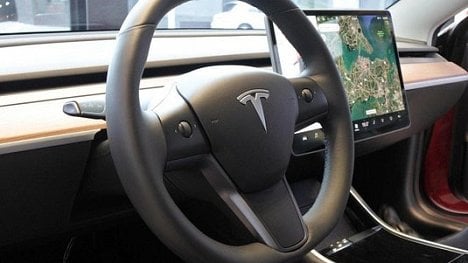 Náhledový obrázek - Plně veganská Tesla: Muskova automobilka přestane používat kůži