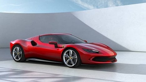 Náhledový obrázek - Nabíjecí hybrid s elektrickým dojezdem 25 km je podle Ferrari nejzábavnějším modelem v jeho nabídce