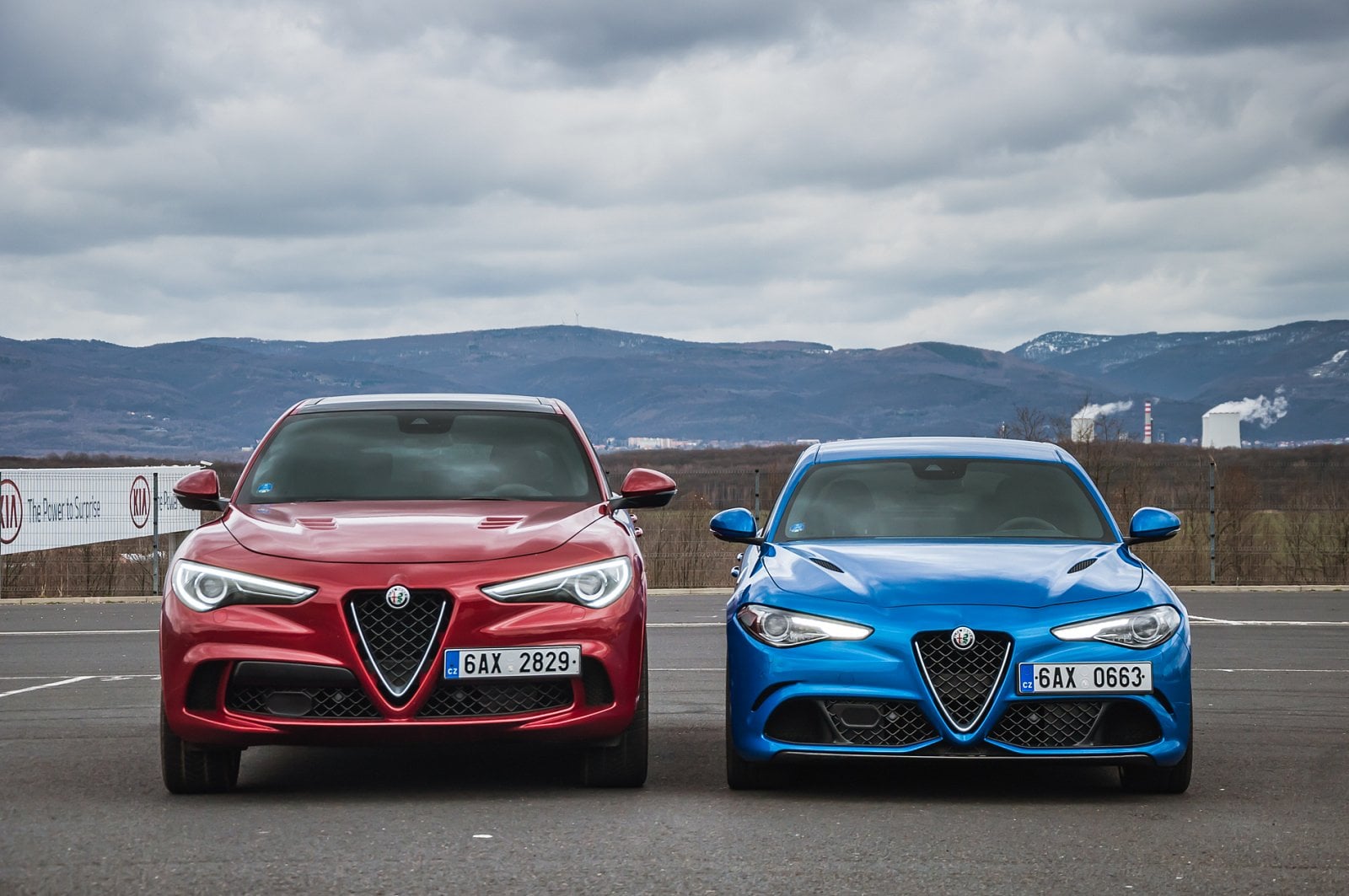 2019-03-giulia-qv-vs-stelvio-qv-6.jpg