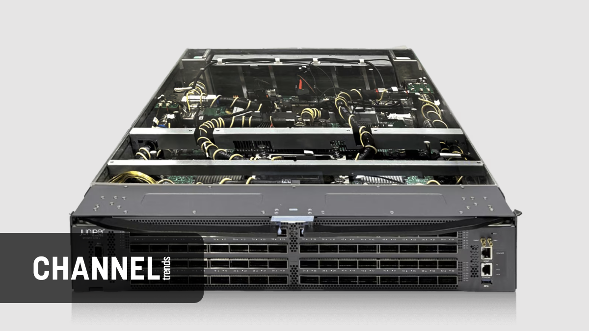 HPE rozšiřuje portfolio o model QFX5250, první OEM přepínač, který využívá čip Broadcom Tomahawk 6