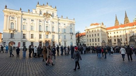 Náhledový obrázek - Na Pražském hradě není kvůli kontrolám žádná volební místnost