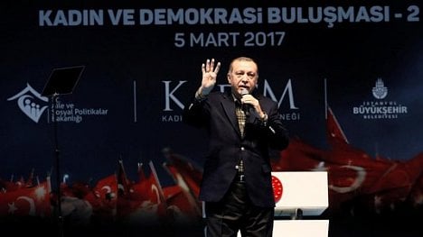 Náhledový obrázek - Erdogan: Německé kroky se v ničem neliší od těch nacistických