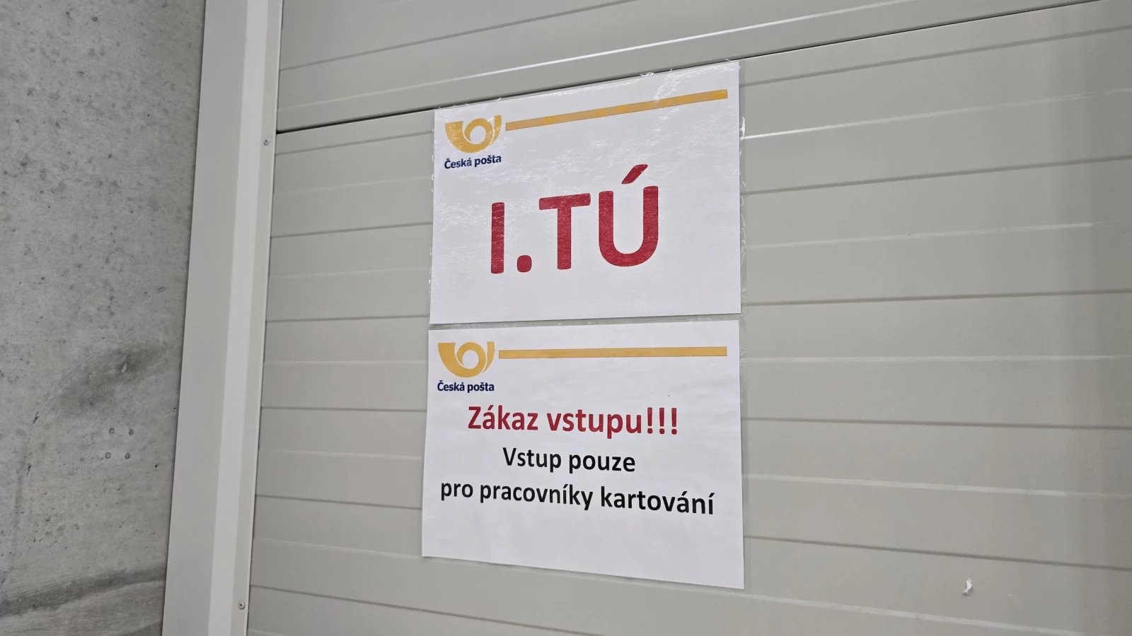 1. technologická úroveň zásilek nad 30 000  Kč. Logistické centrum České pošty v Mošnově. DSPU HUB, Depo Mošnov 71. (9. 12. 2024, Samsung Galaxy S24 Ultra)