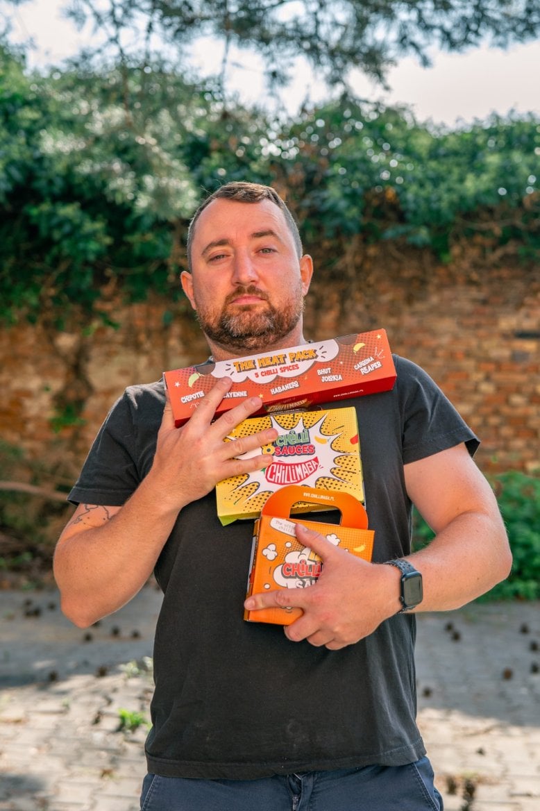 Michal Chorvát s produkty ChilliMaga