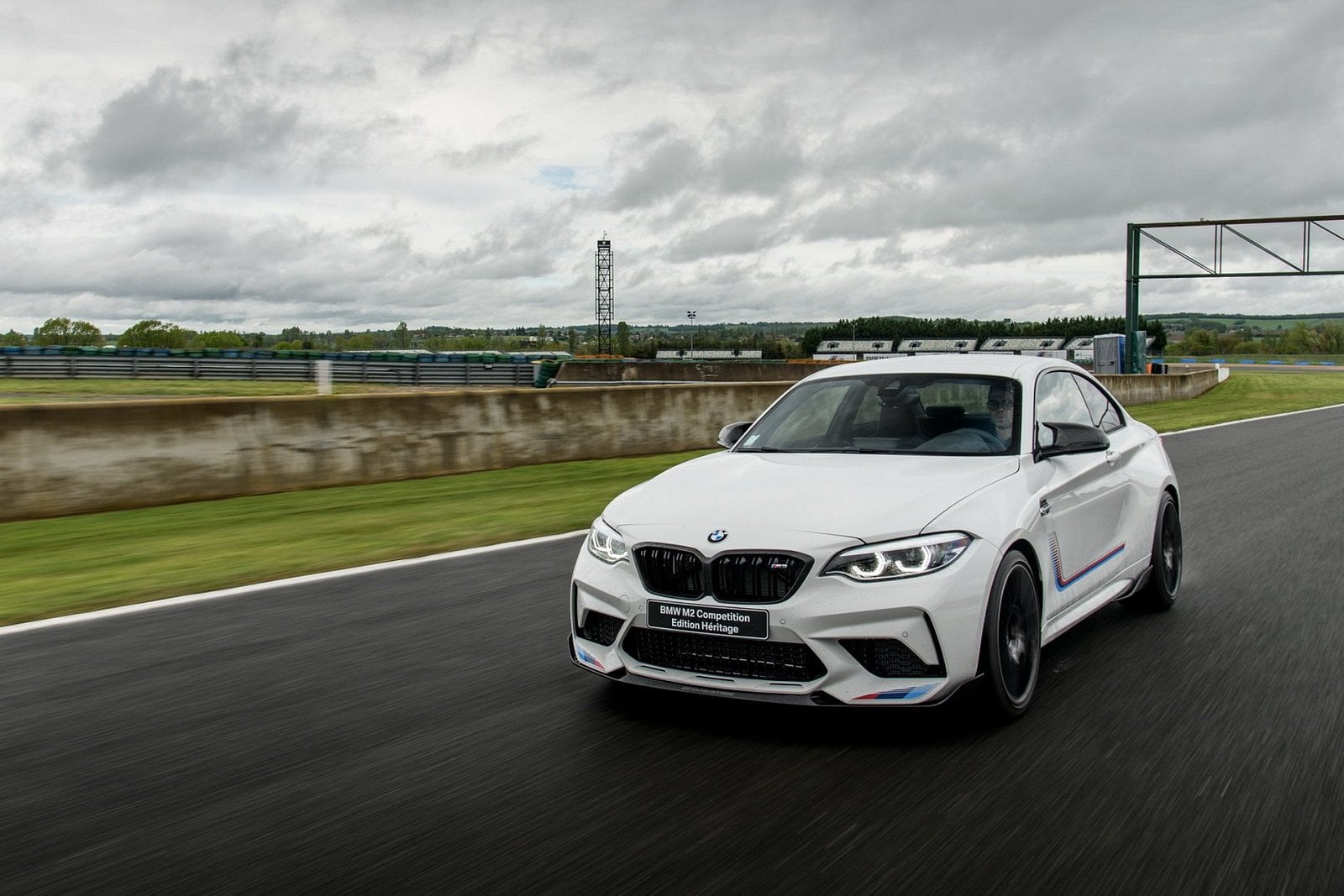 2019-04-bmw-m2-heritage_16.jpg