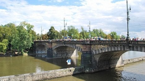 Náhledový obrázek - Další v řadě: Praha prověří stav mostu Legií, počítá s rekonstrukcí v roce 2022