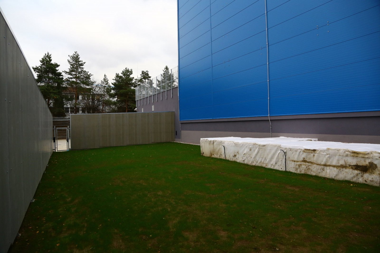 Je tu místo pro několik dalších jednotek.