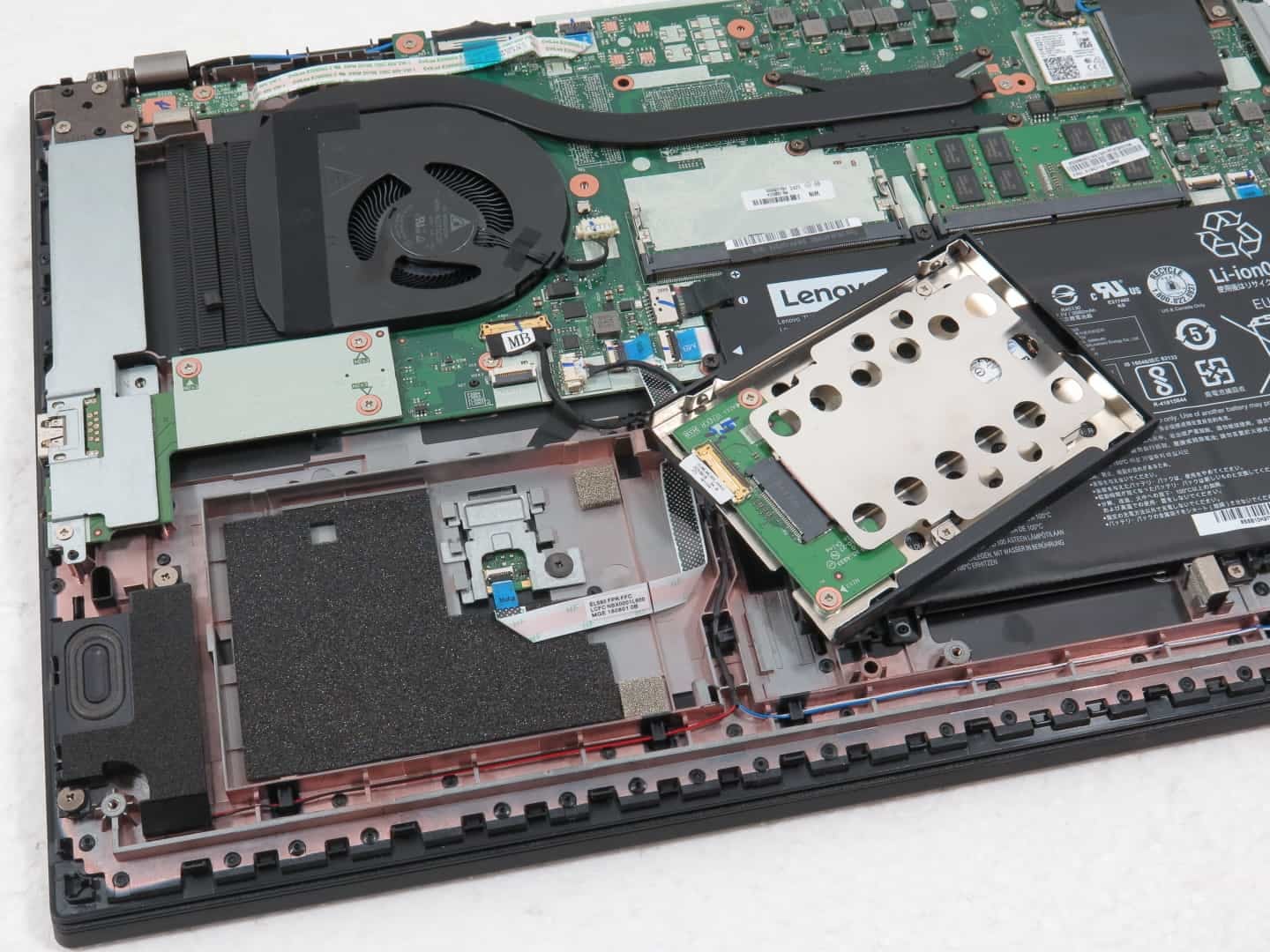 2019-03-ThinkPad-L580-hardware-4.jpg