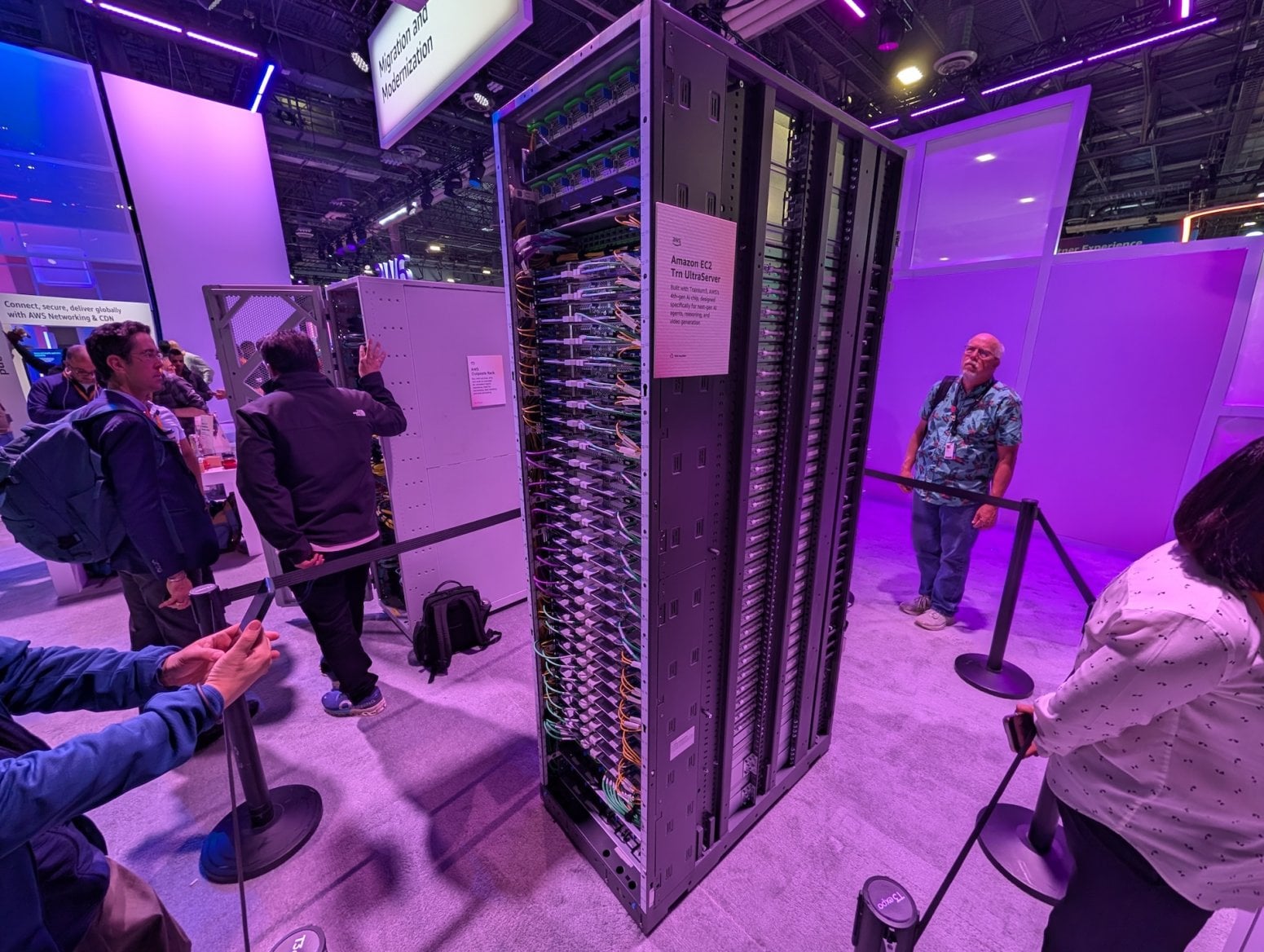 Amazon EC Trn UltraServer s AI čipy Trainium3