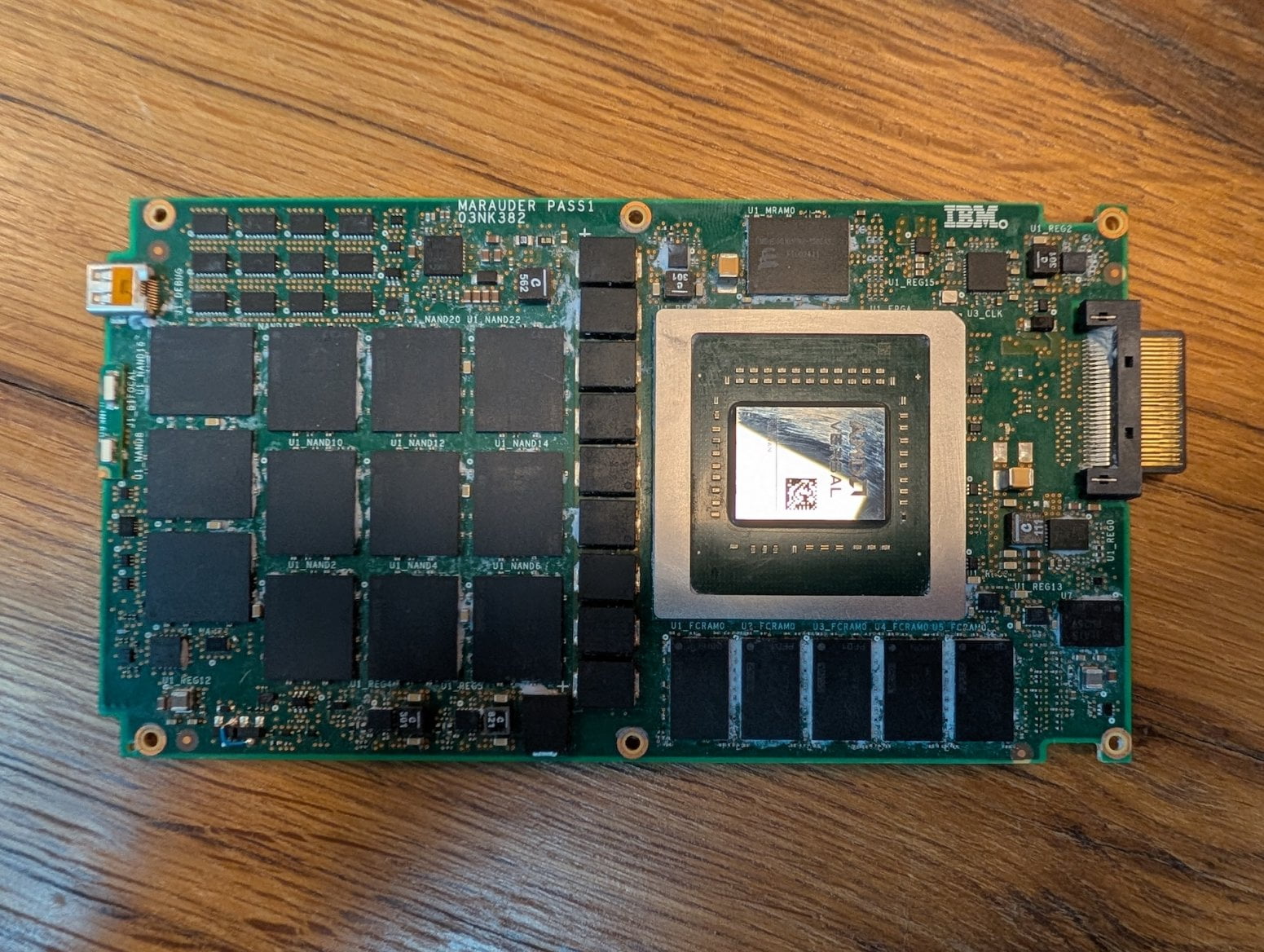 Datové úložiště IBM FlashCore