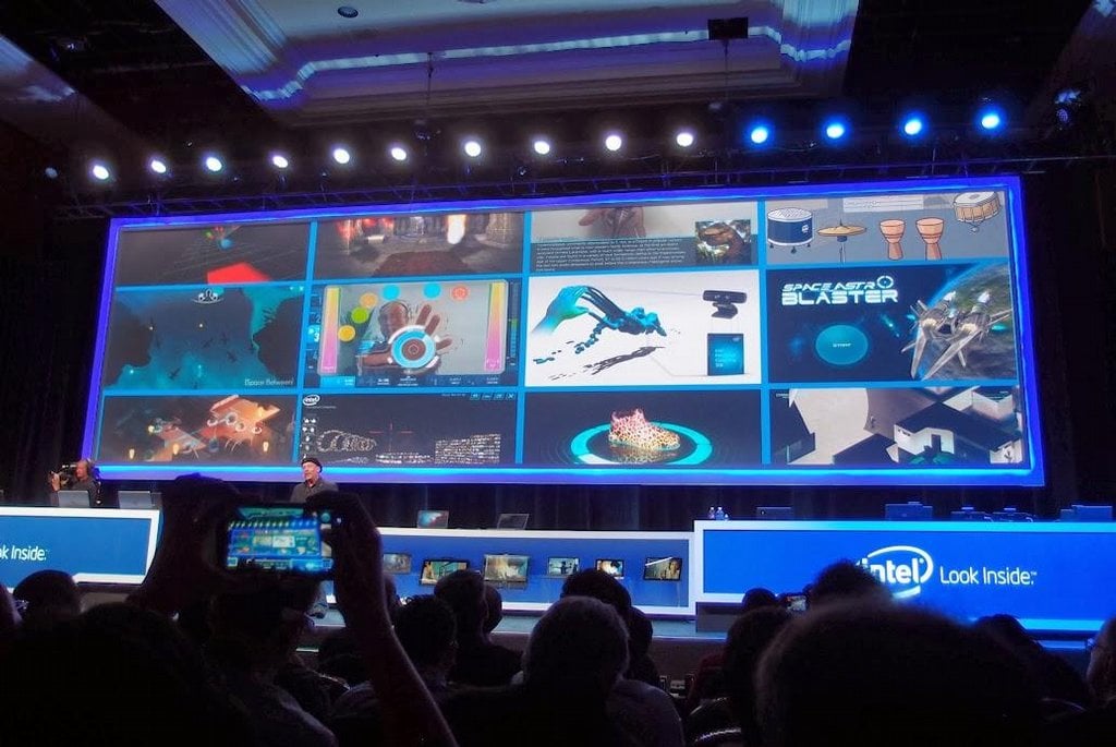 2013-11-intel-poc48dc3adtac48de-se-promc49bnc3ad-na-smyslovc3a1-