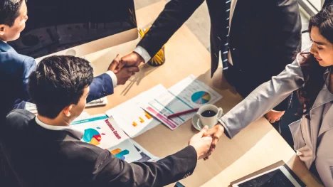 Náhledový obrázek - Česko opět v hledáčku zahraničních investorů. Tuzemský M&A trh v letošním prvním pololetí vzrostl meziročně o více než třetinu