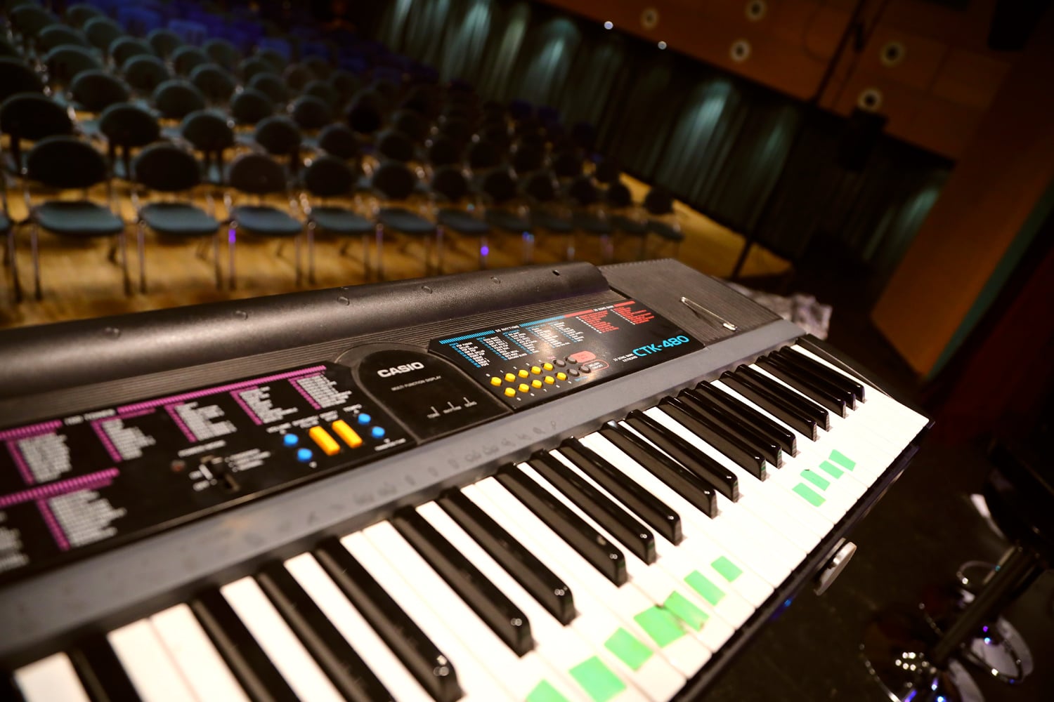 Screamers. Podívejte se, jak se dělá travesti show