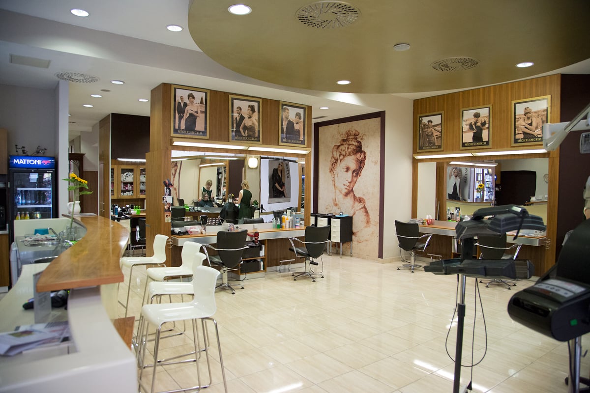 Jako kadeřník začínal za 675 korun měsíčně, teď ho zná celý svět