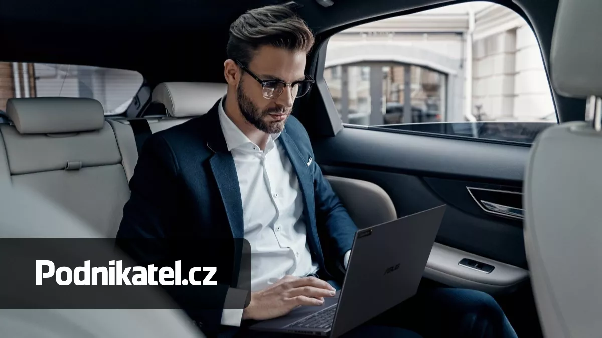 Asus ExpertBook B9: vybavená kancelář pod kilogram