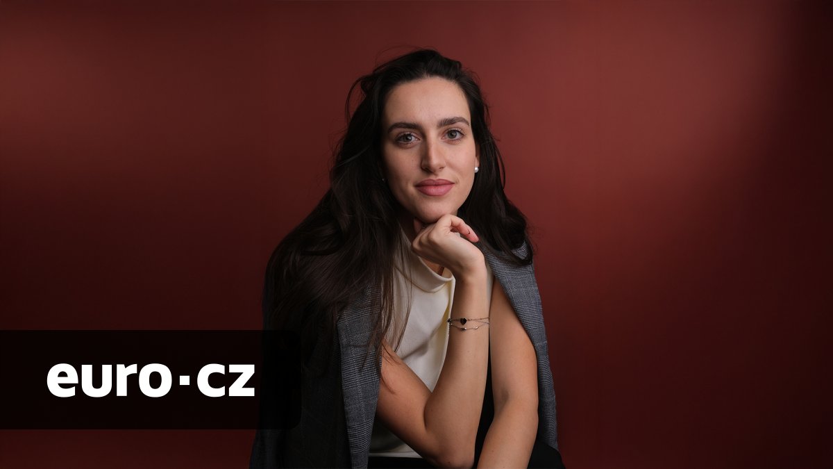 Umělá inteligence, váš nový osobní strážce. Startup mladé české podnikatelky vyvinul unikátní nositelné zařízení zvyšující bezpečnost žen