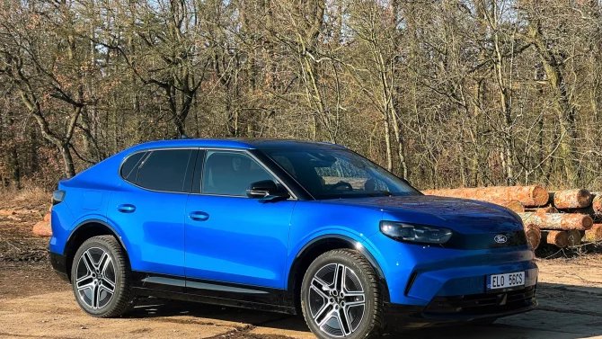 Test Ford Capri: O Fordu Enyaq Coupé a vládci bez šatů