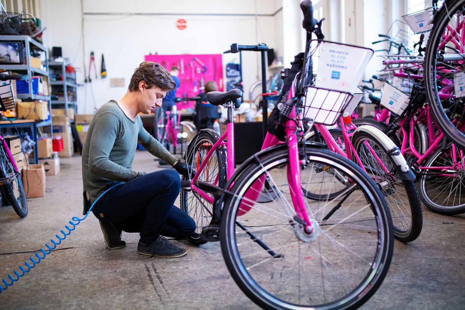 Jak to vypadá v dílně společnosti Rekola