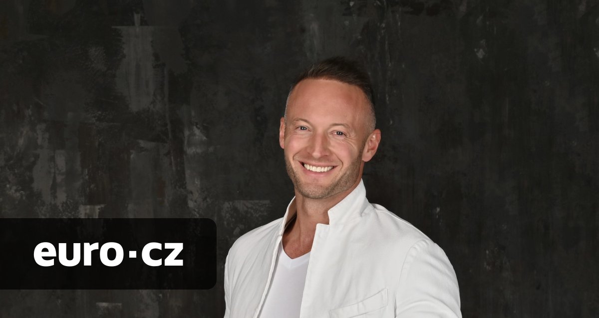 Sám měl problém s rovnátky, tak si založil vlastní zubní kliniku. Do Miles se chodí jako do wellness centra, brzy přibude i druhá pobočka
