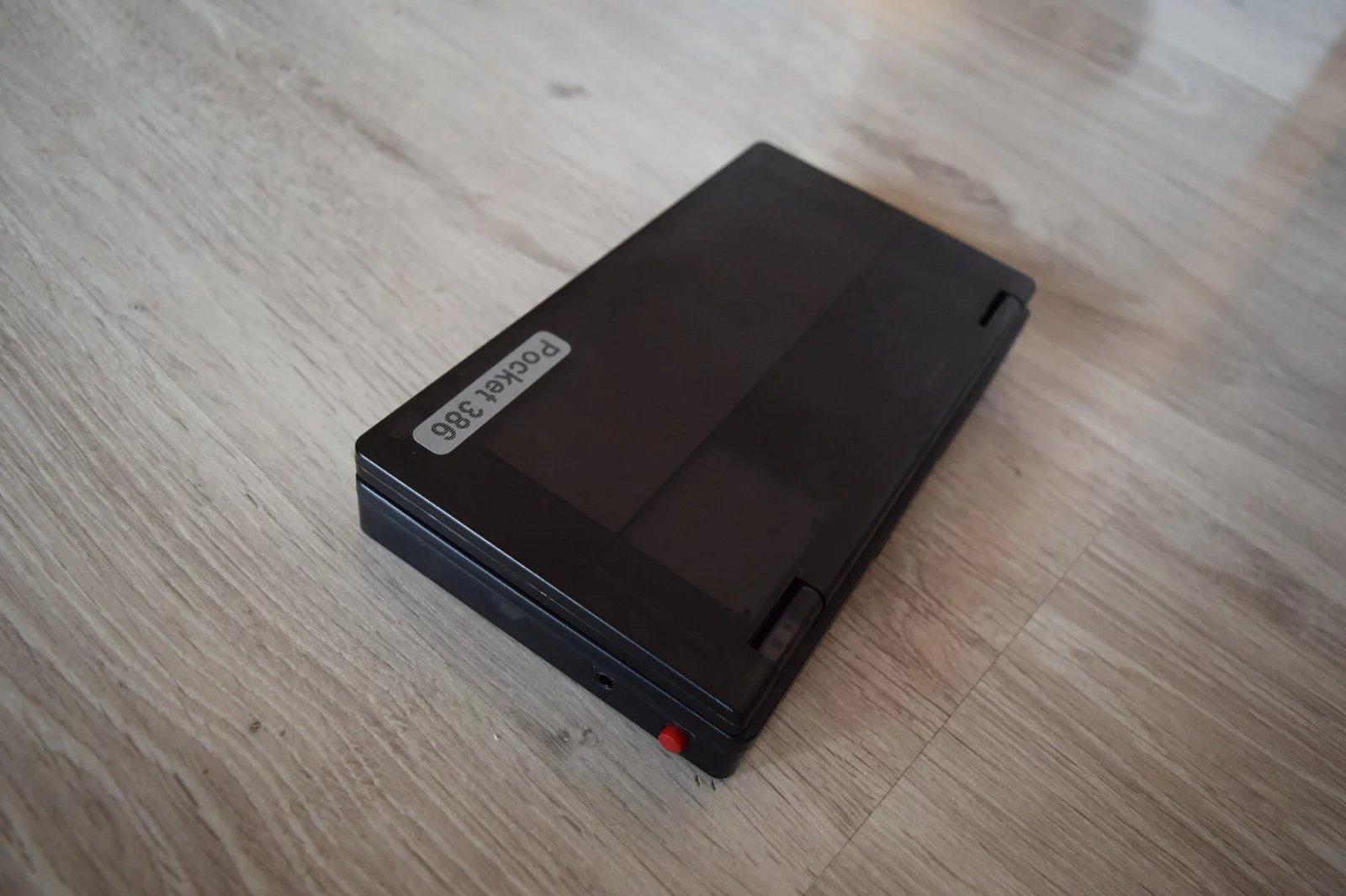 Pocket 386 v celé kráse