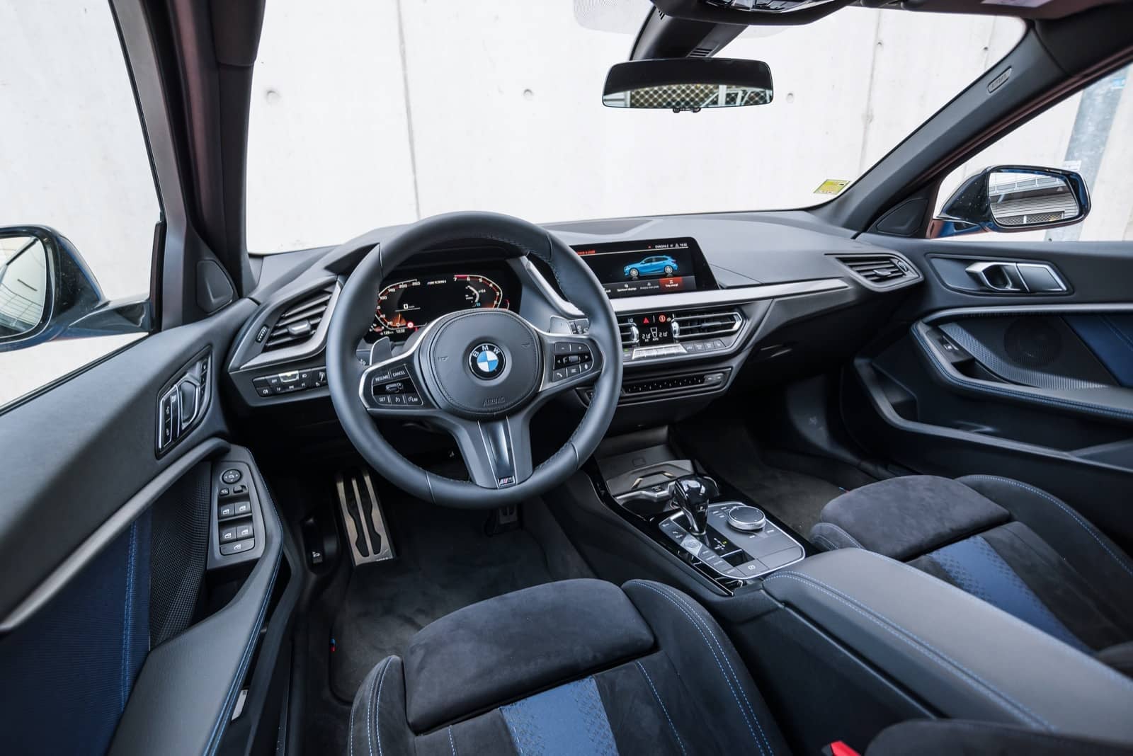 2019-11-BMW-1-00007.jpg