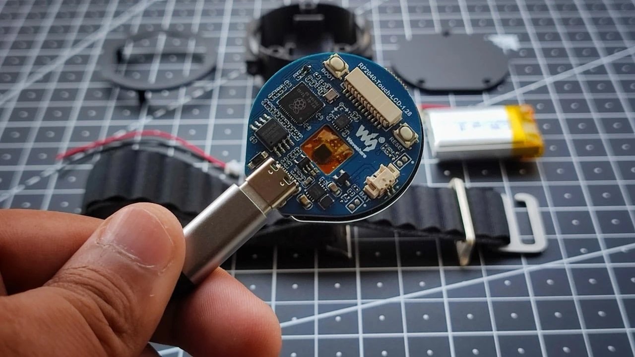 Hodinky s Raspberry Pi RP2040