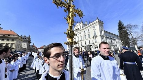 Náhledový obrázek - Ústavní stížnost KDU-ČSL kvůli církevním restitucím podpořilo 38 senátorů